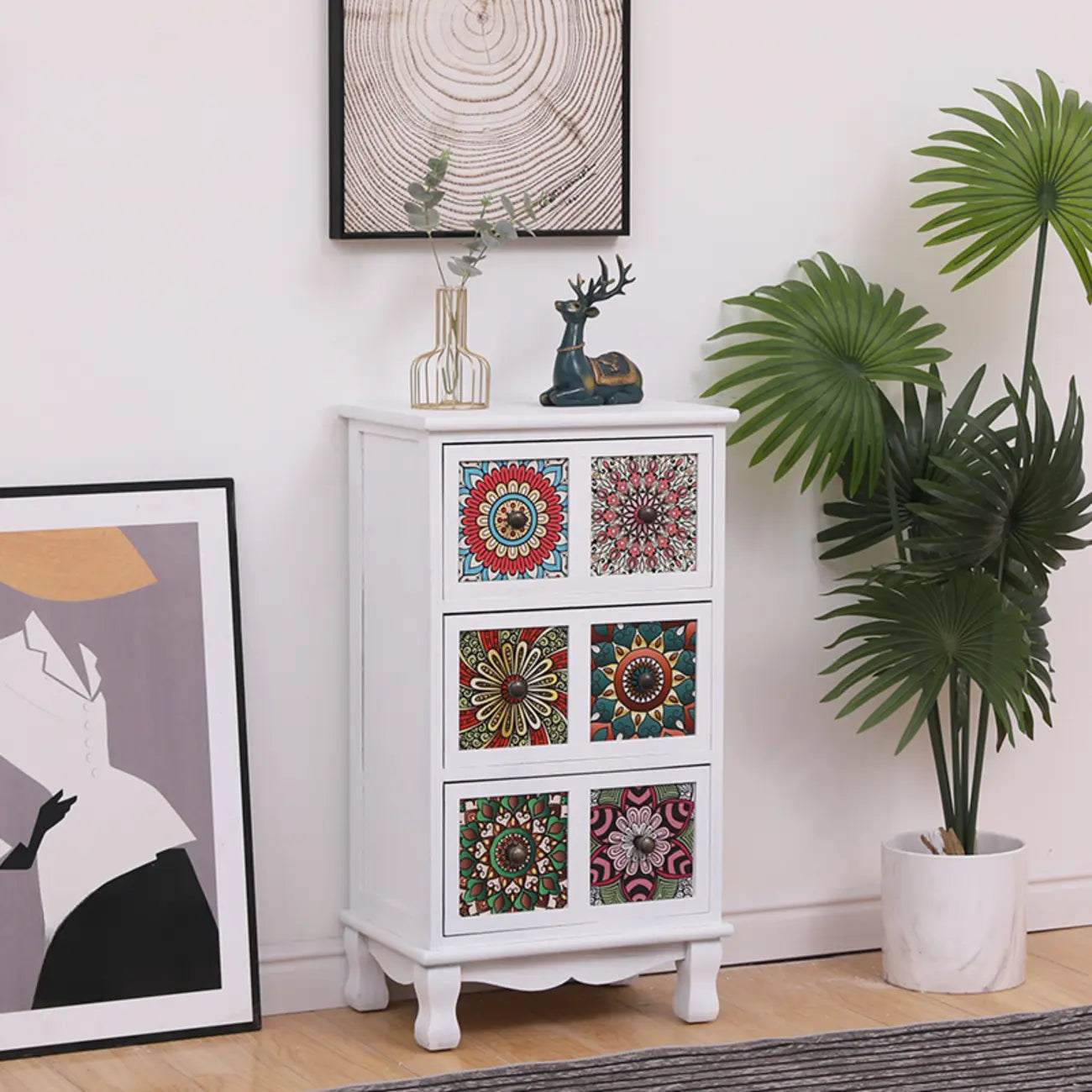 Meuble moderne du milieu du siècle avec motifs décoratifs pour la maison