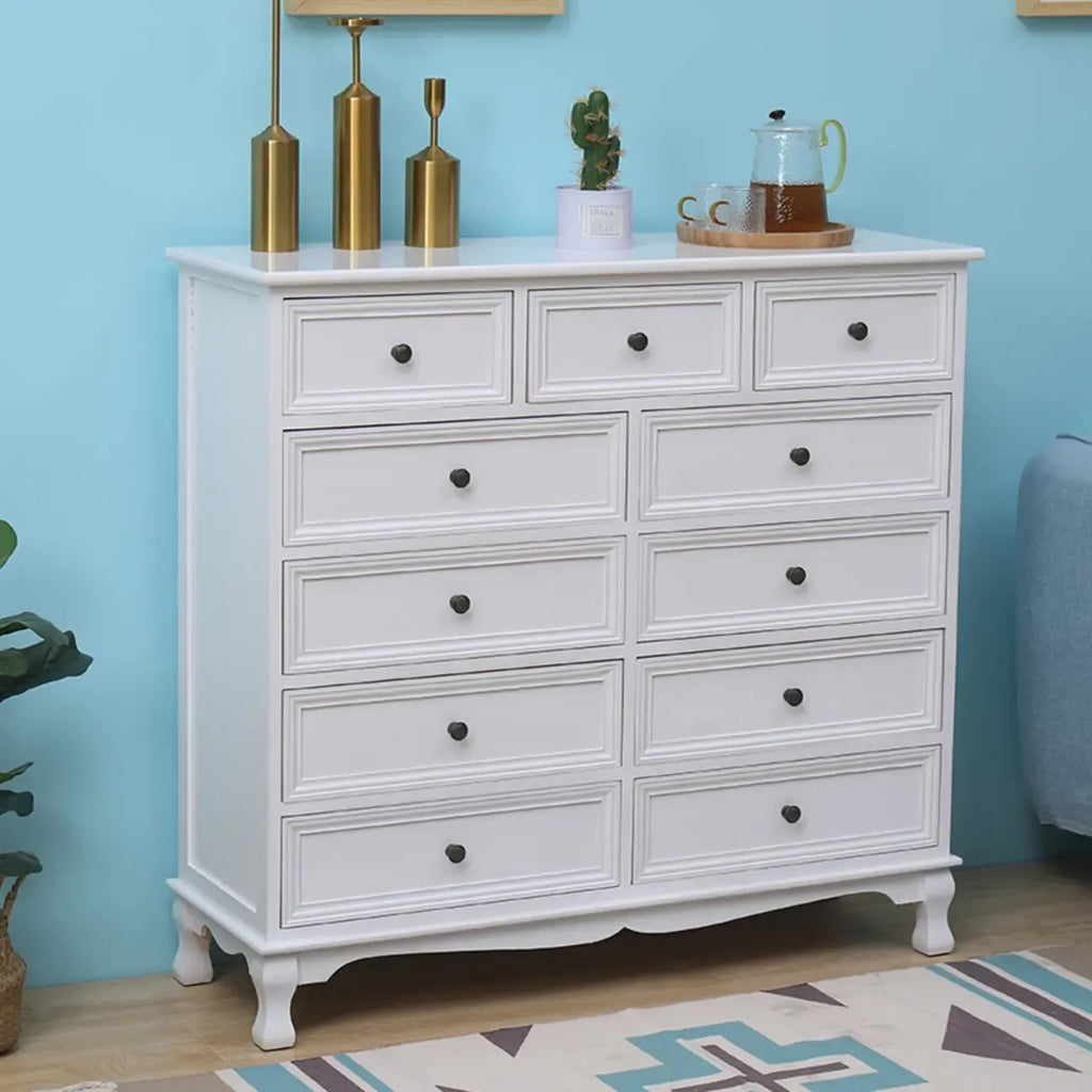 Meuble d'appoint rustique en bois blanc avec plusieurs tiroirs