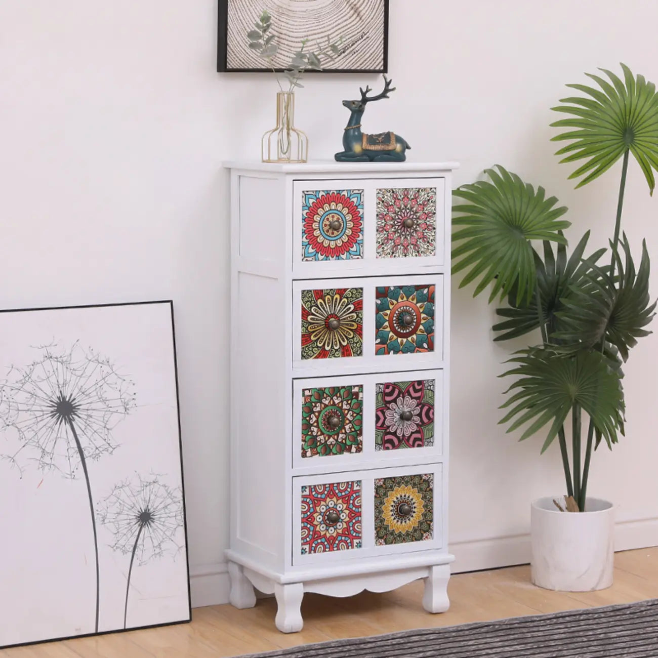 Meuble moderne du milieu du siècle avec motifs décoratifs pour la maison