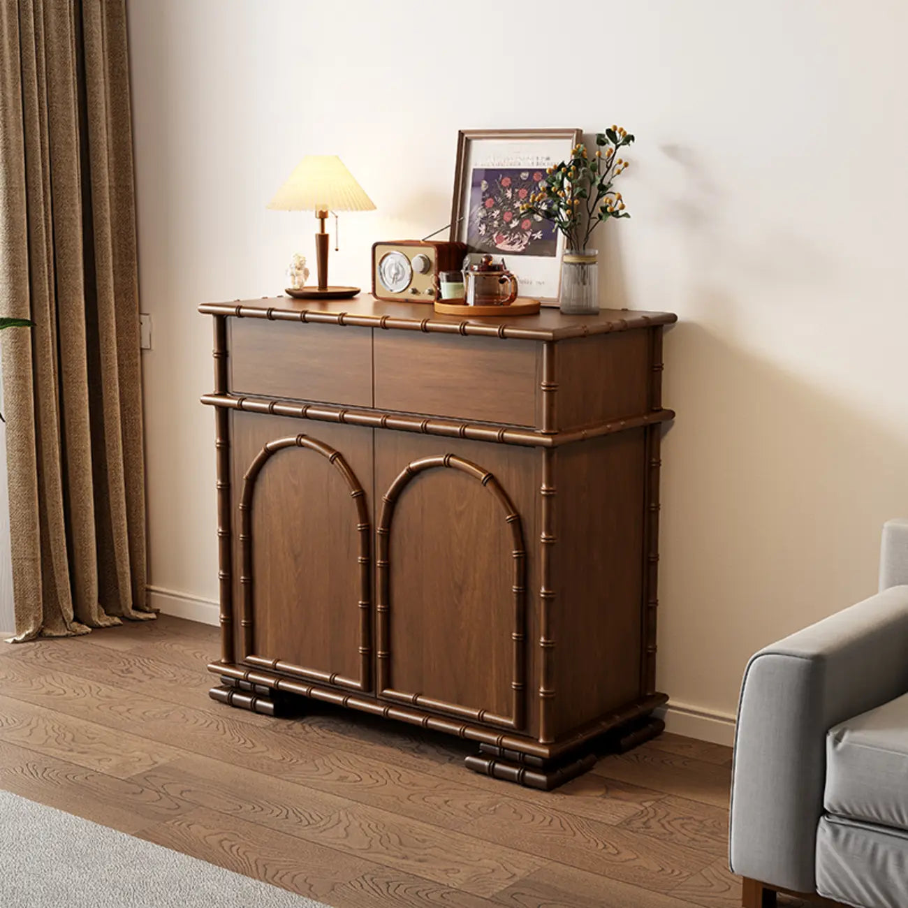 Buffet moderne en bois marron avec rangement