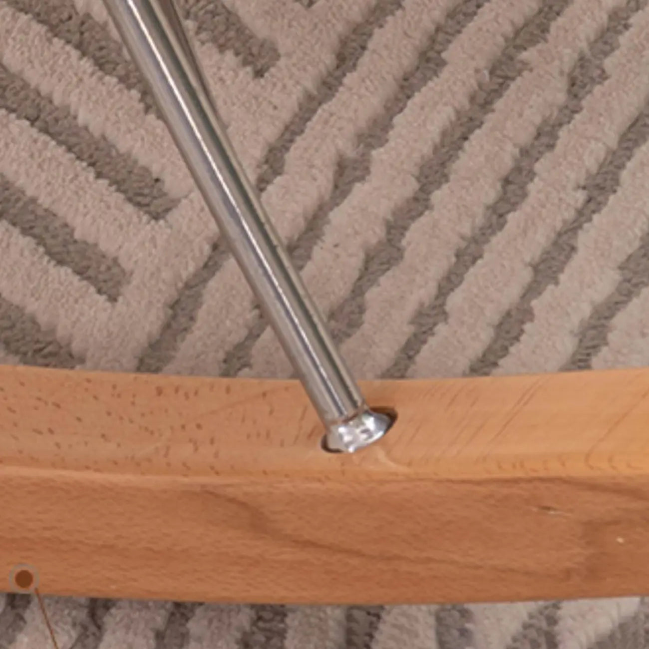 Fauteuil à bascule moderne sans accoudoirs, revêtu de flanelle, avec repose-pieds