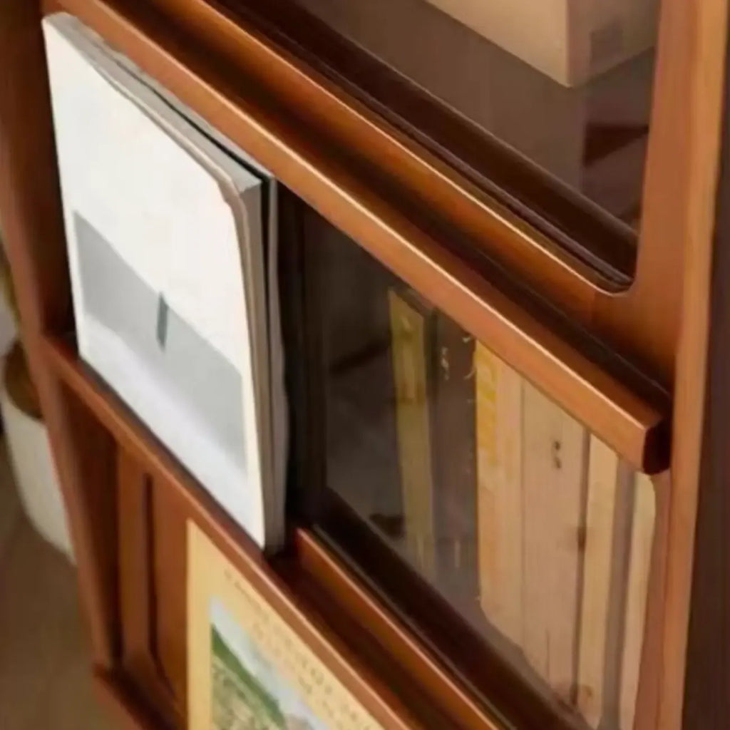 Cassettiera moderna ad accento in pino marrone da 50" con anta in vetro