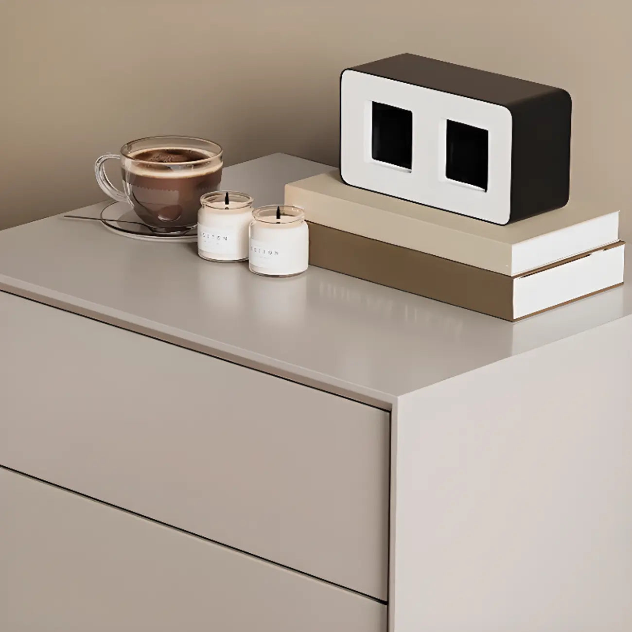Commode d'appoint autoportante avec tiroirs pour le rangement de la maison