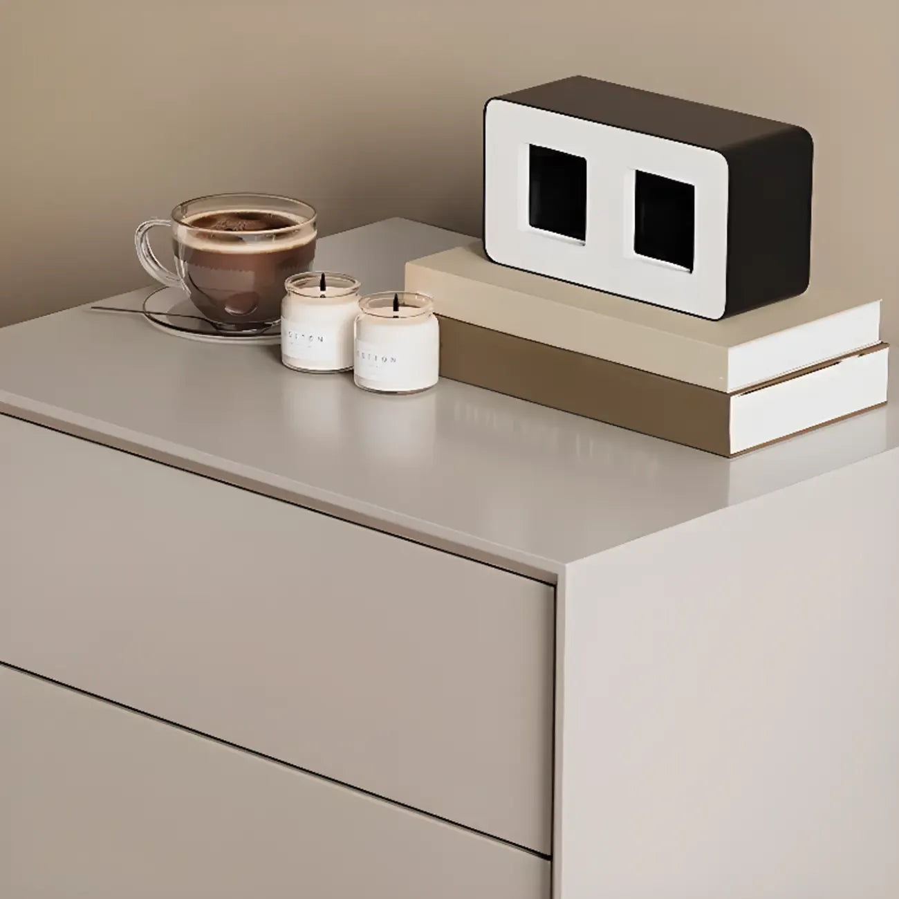 Commode d'appoint autoportante avec tiroirs pour le rangement de la maison