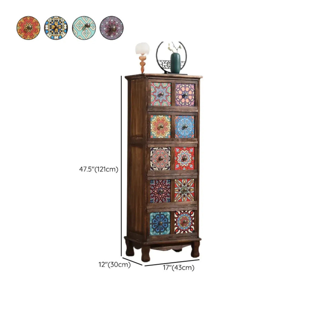 Armoire de rangement en bois brun de style campagnard français avec tiroirs