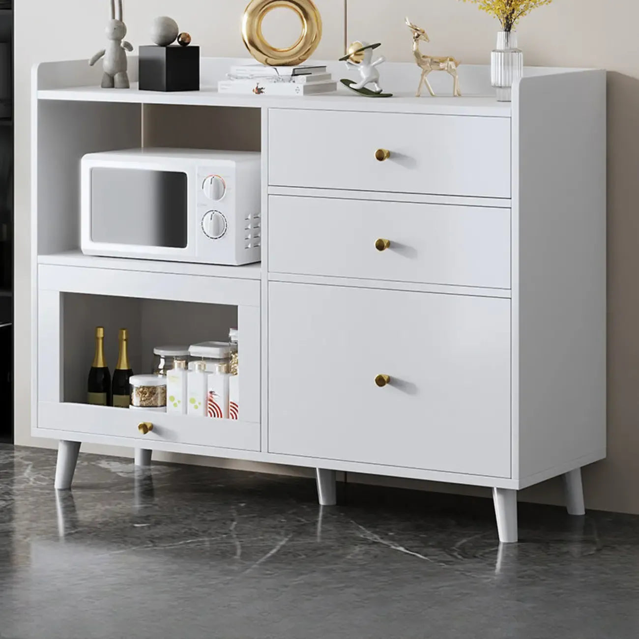 Meuble de cuisine minimaliste en bois blanc avec portes