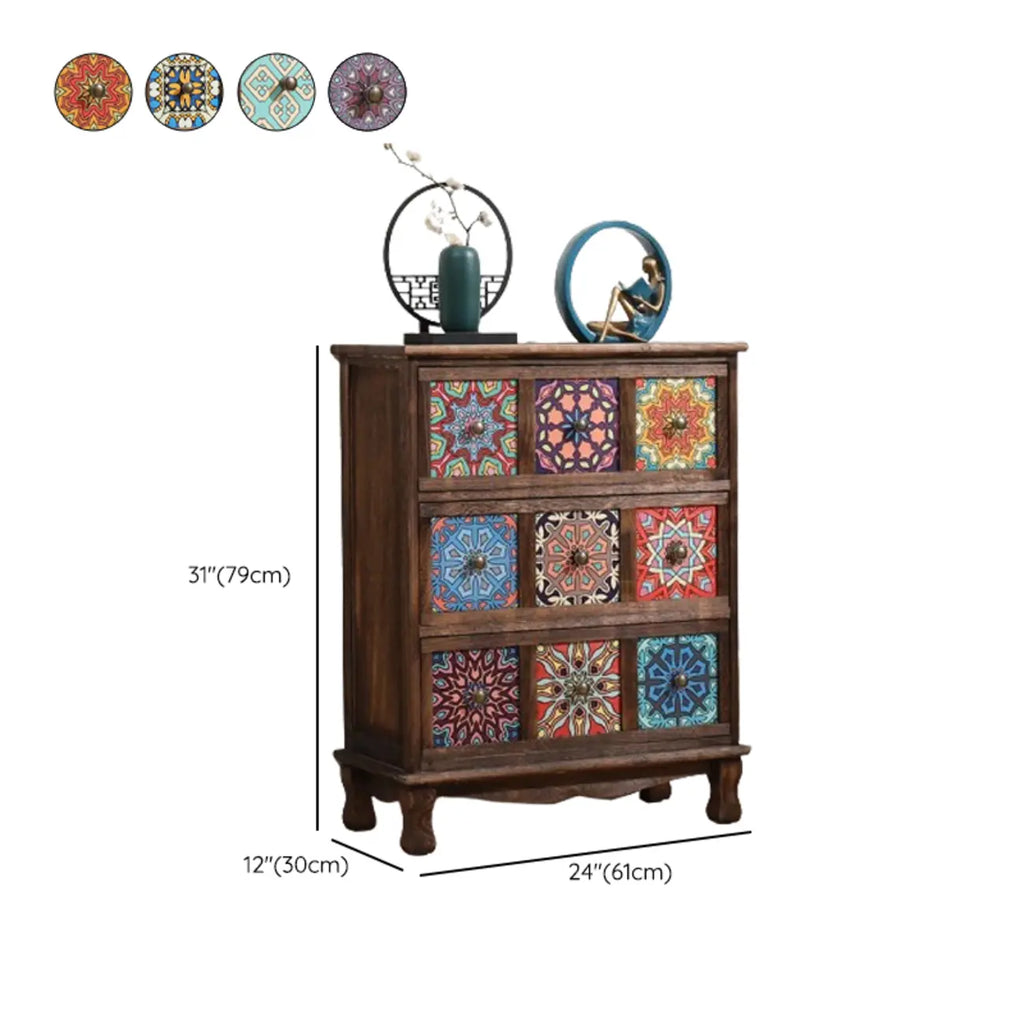 Armoire de rangement en bois brun de style campagnard français avec tiroirs