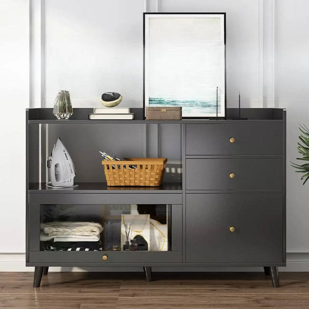 Meuble de cuisine minimaliste en bois blanc avec portes