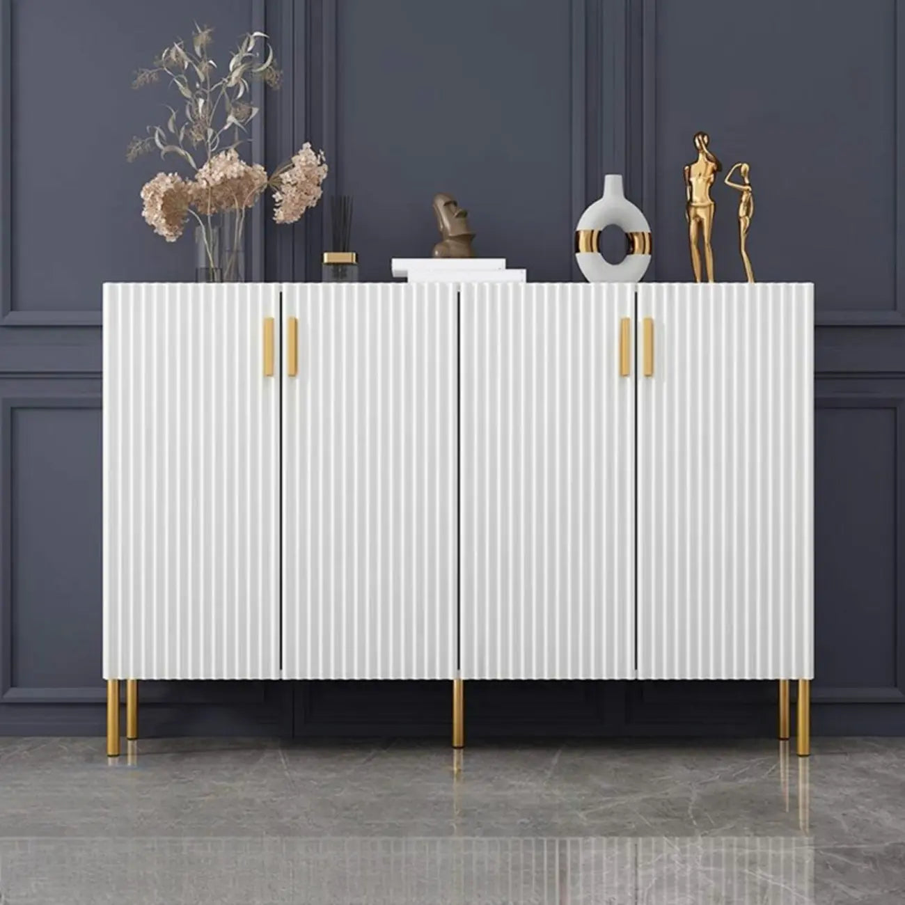 Buffet en bois glamour avec étagères et placards