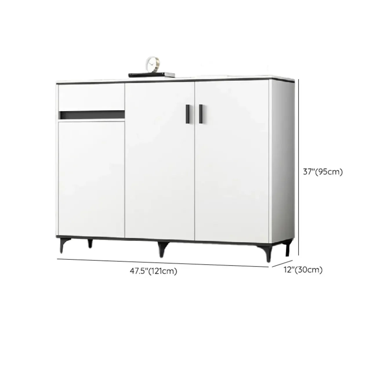 Meuble de cuisine minimaliste en bois blanc avec portes