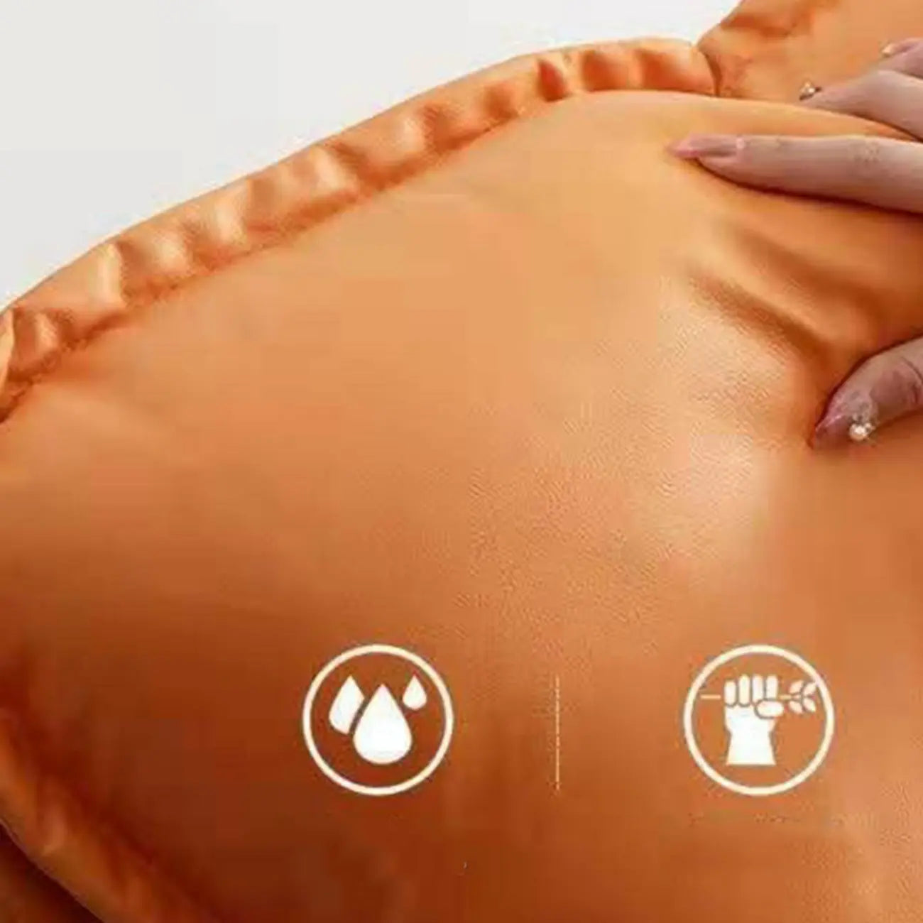 Sedia a dondolo imbottita senza braccioli con pouf per soggiorno