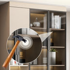 Grande vitrine de rangement ouverte en bois, du sol au plafond