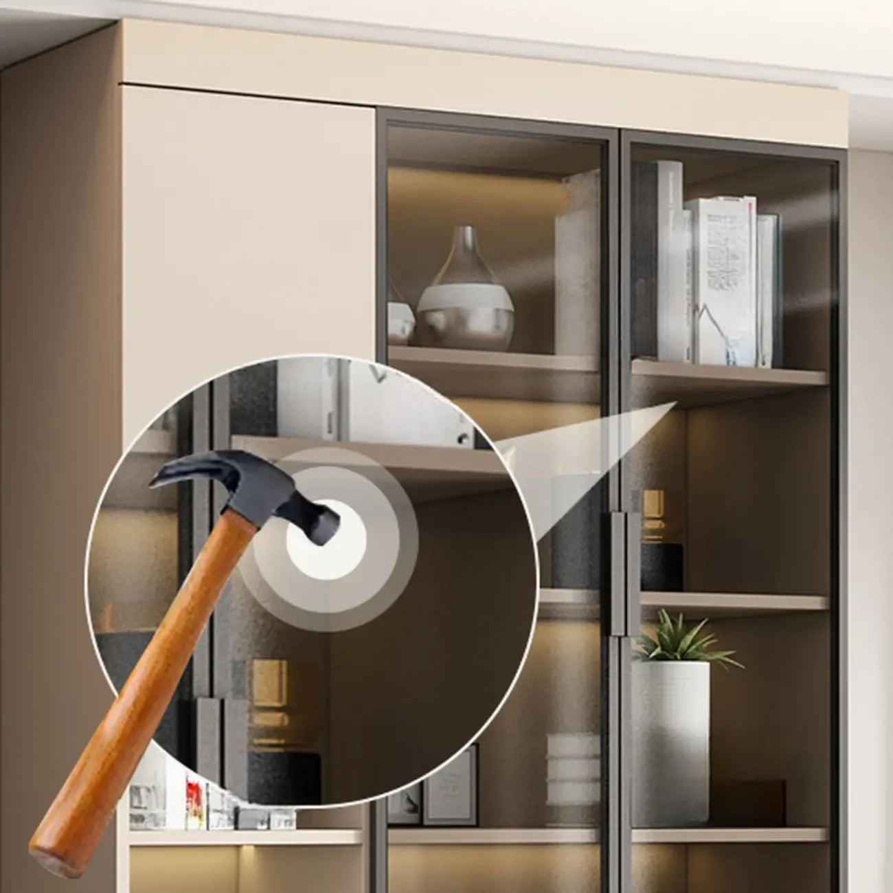 Grande vitrine de rangement ouverte en bois, du sol au plafond