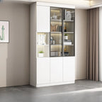 Grande vitrine de rangement ouverte en bois, du sol au plafond