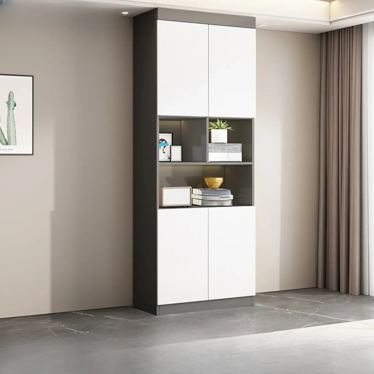 Grande vitrine de rangement ouverte en bois, du sol au plafond