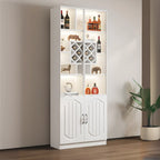 Vitrine en bois noir avec porte vitrée et rangement pour vin
