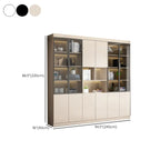 Grande vitrine de rangement ouverte en bois, du sol au plafond