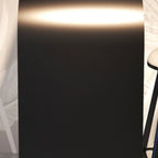 Table de bar minimaliste et élégante en métal blanc pour une maison moderne