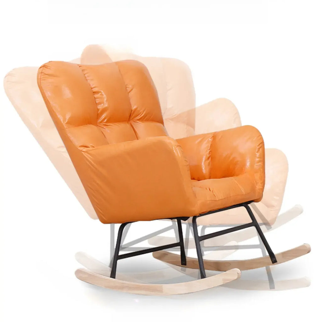 Fauteuil à bascule en bois rembourré de tissu technique avec accoudoirs encastrés