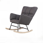 Fauteuil à bascule en bois rembourré de tissu technique avec accoudoirs encastrés