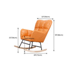 Fauteuil à bascule en bois rembourré de tissu technique avec accoudoirs encastrés