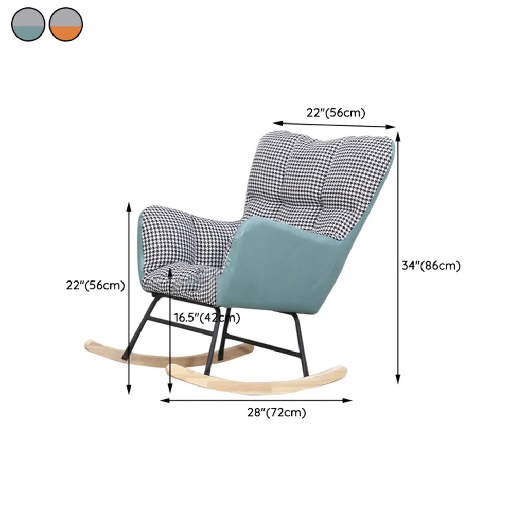Fauteuil à bascule en bois rembourré de tissu technique avec accoudoirs encastrés
