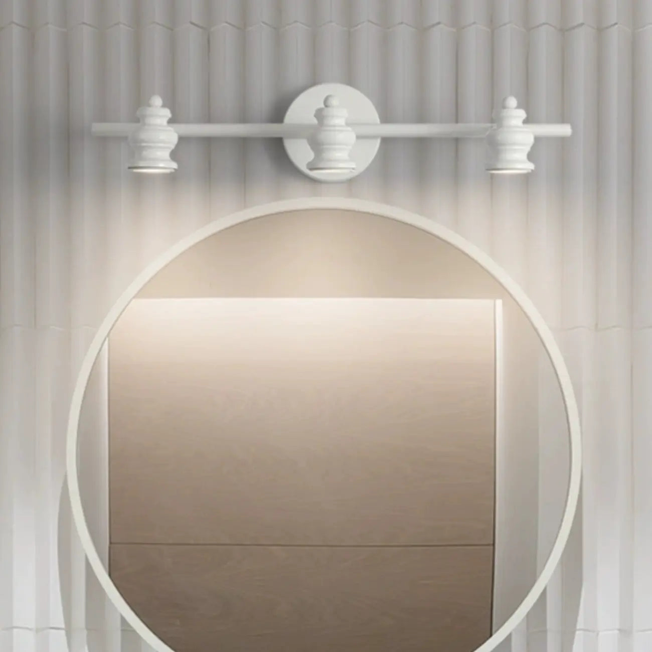 Grand luminaire mural droit en métal à 4 lumières pour salle de bain