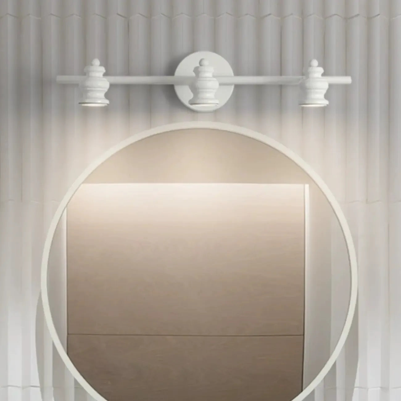 Grand luminaire mural droit en métal à 4 lumières pour salle de bain