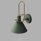 Applique murale moderne conique à une lumière pour salle de bain avec abat-jour en fer