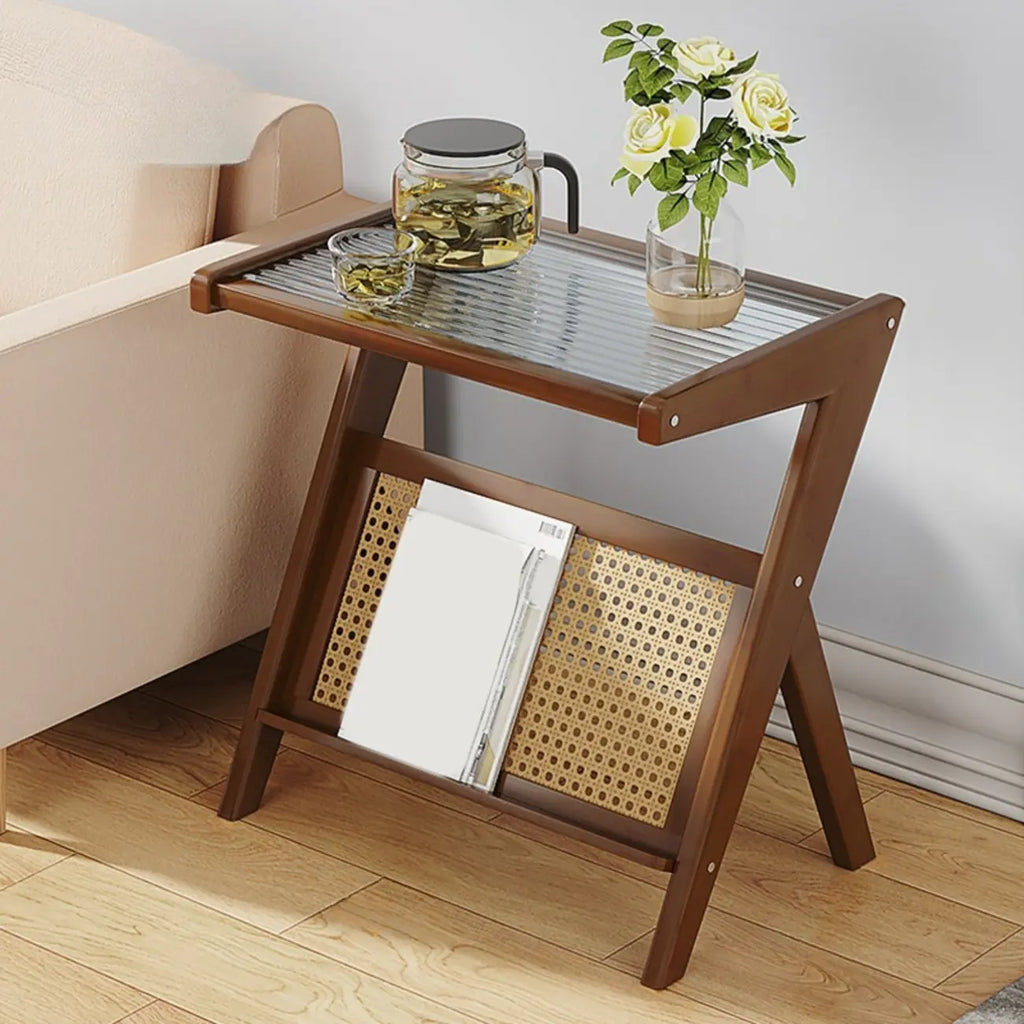 Table d'appoint avec plateau en verre et porte-revues pour salon