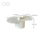 Table basse ovale crème moderne de style minimaliste