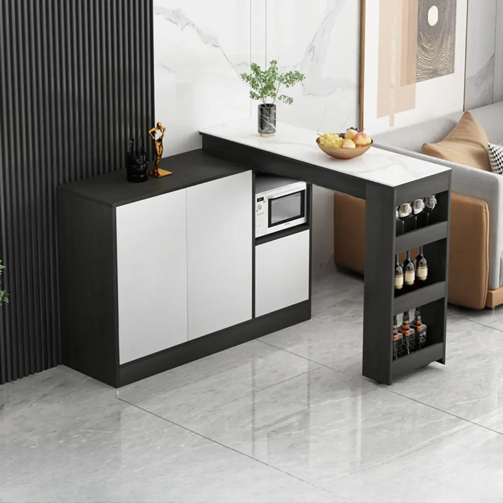 Table de bar moderne marron avec rangement pour le vin, idéale pour le salon.