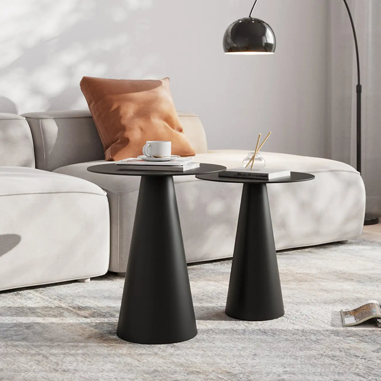 Table d'appoint ronde moderne en métal noir pour salon