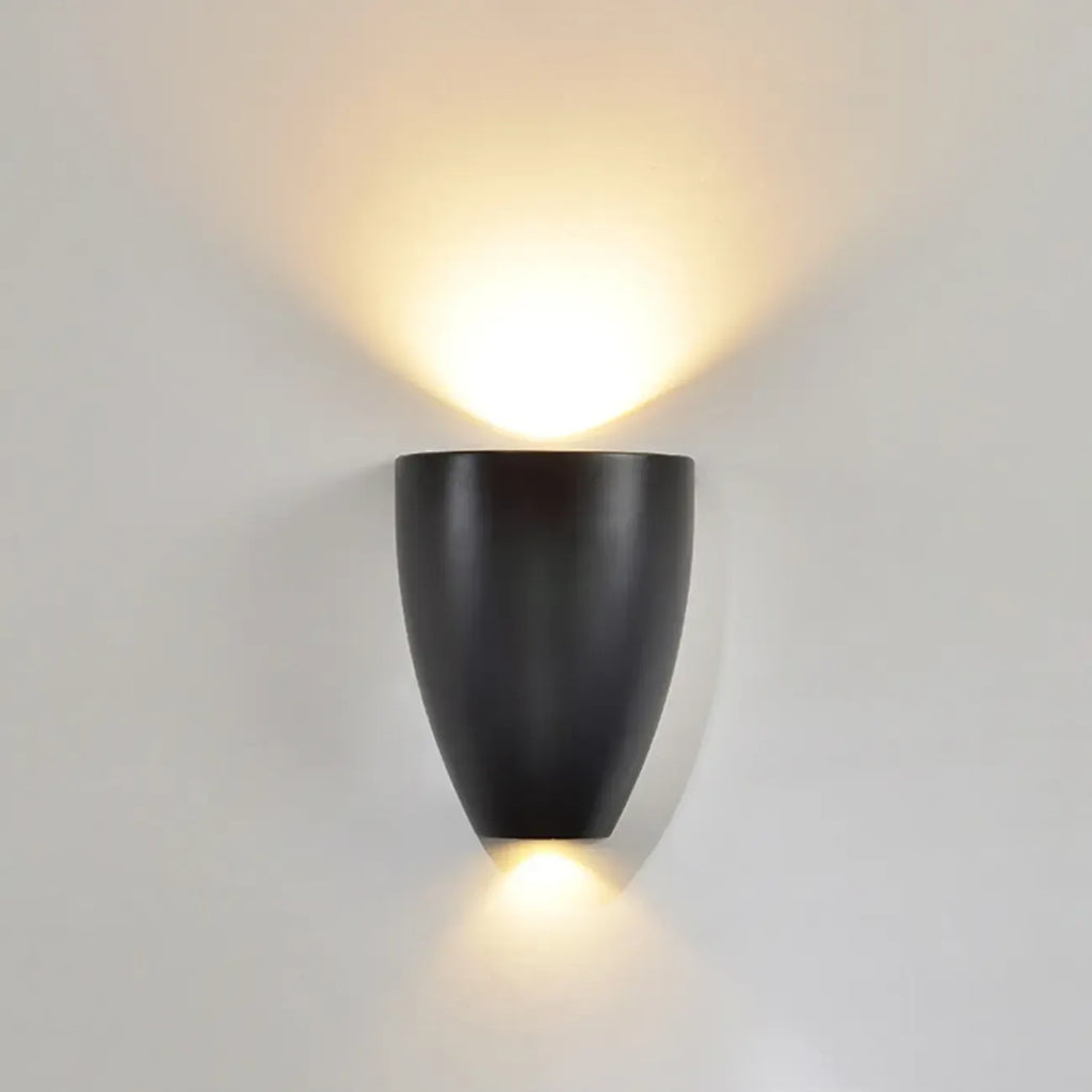 Applique murale LED noire moderne pour salle de bain