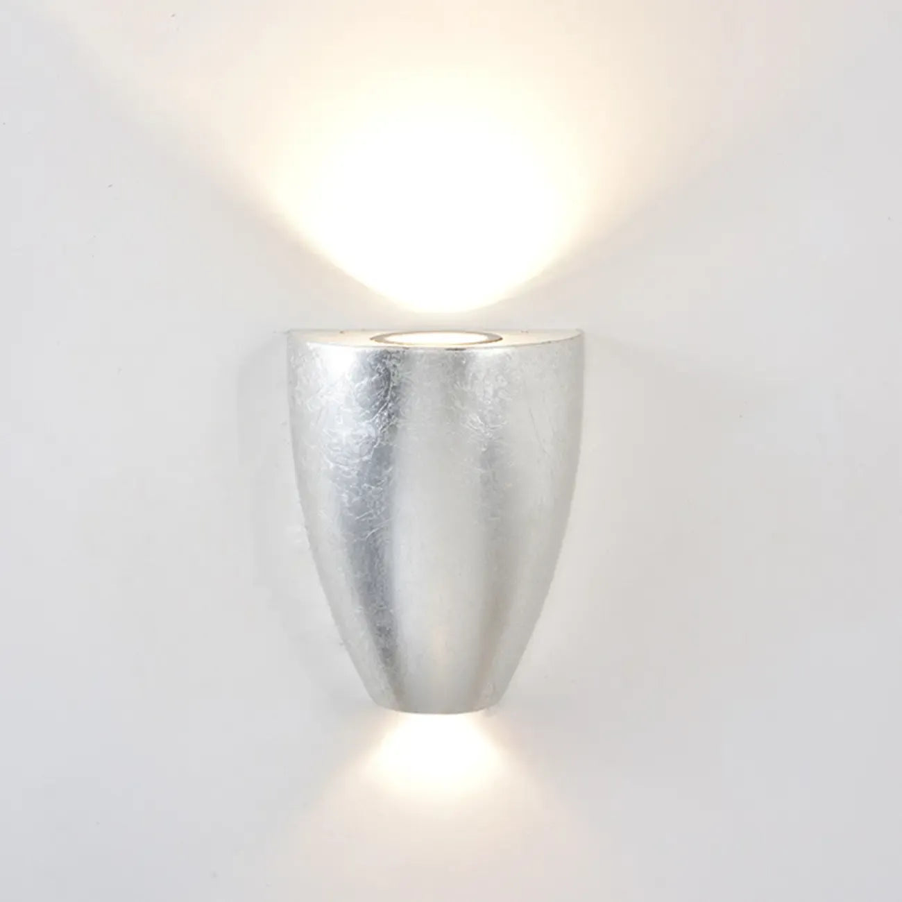 Applique murale LED noire moderne pour salle de bain