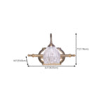 Applique murale moderne à trois lampes en laiton avec globe, à placer au-dessus du miroir.
