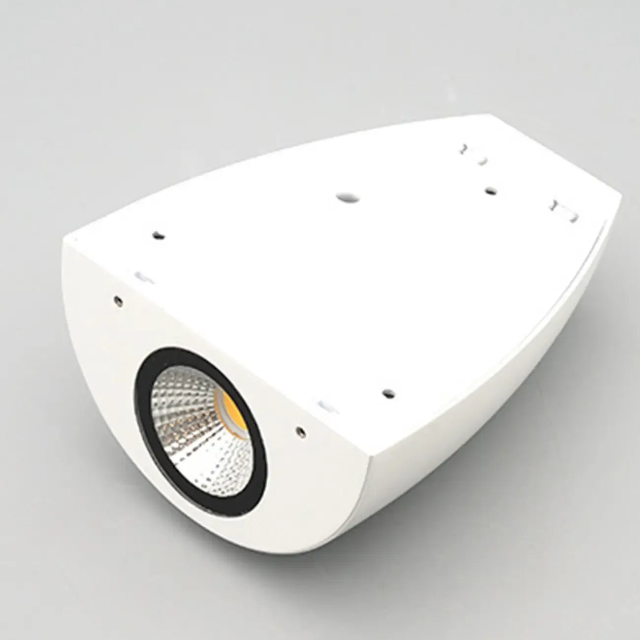 Applique murale LED noire moderne pour salle de bain