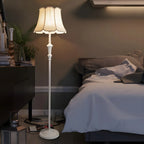 Lampadaire élégant et traditionnel avec abat-jour en tissu géométrique pour salon