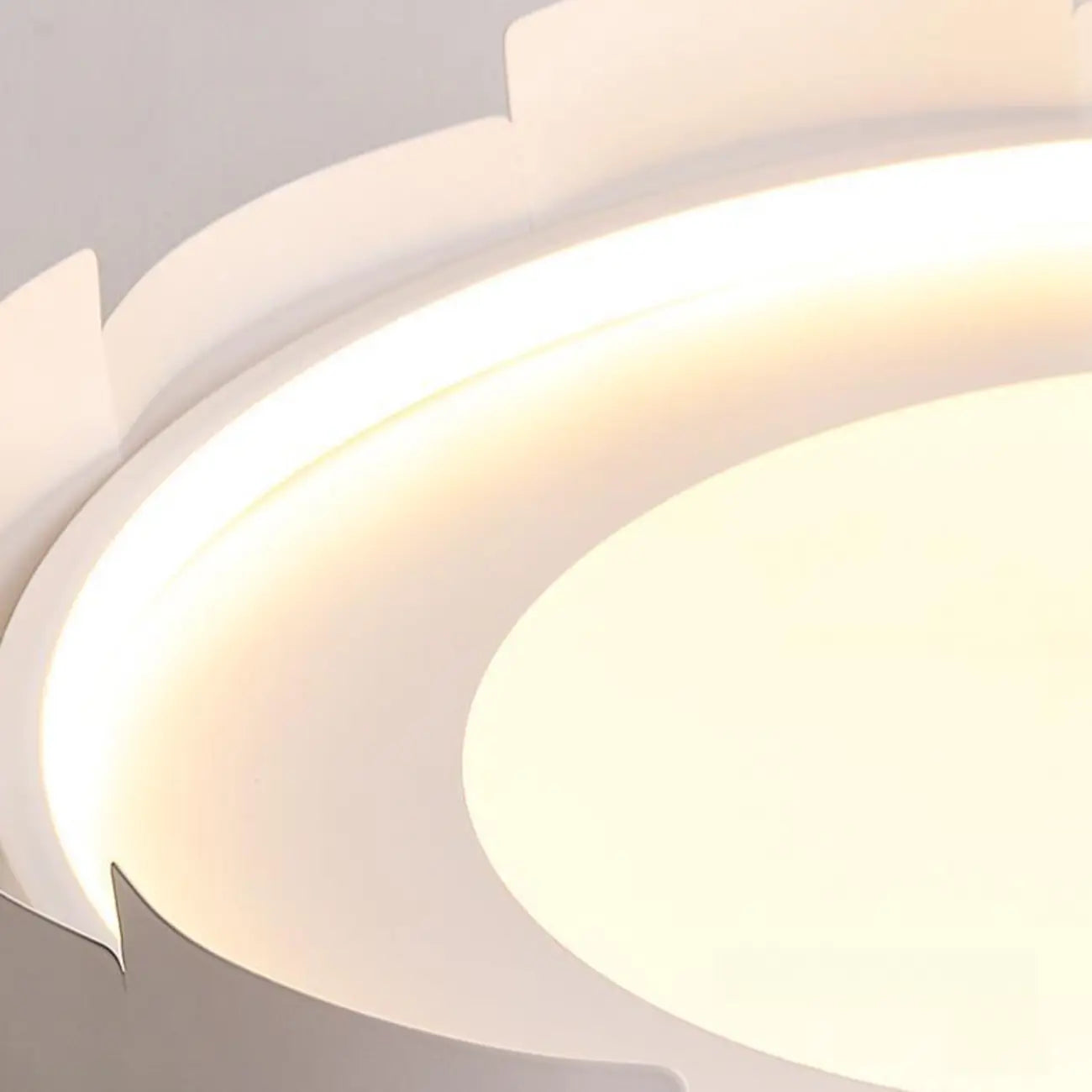 Lustre moderne rond à LED blanches réglable