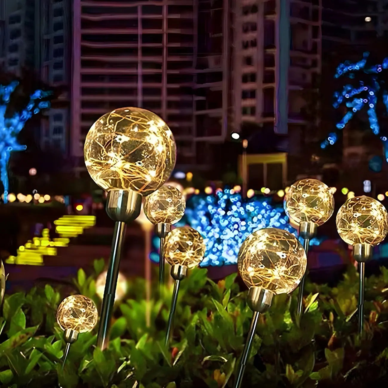 Boule lumineuse LED en fil de cuivre jaune pour la décoration de chemin extérieur