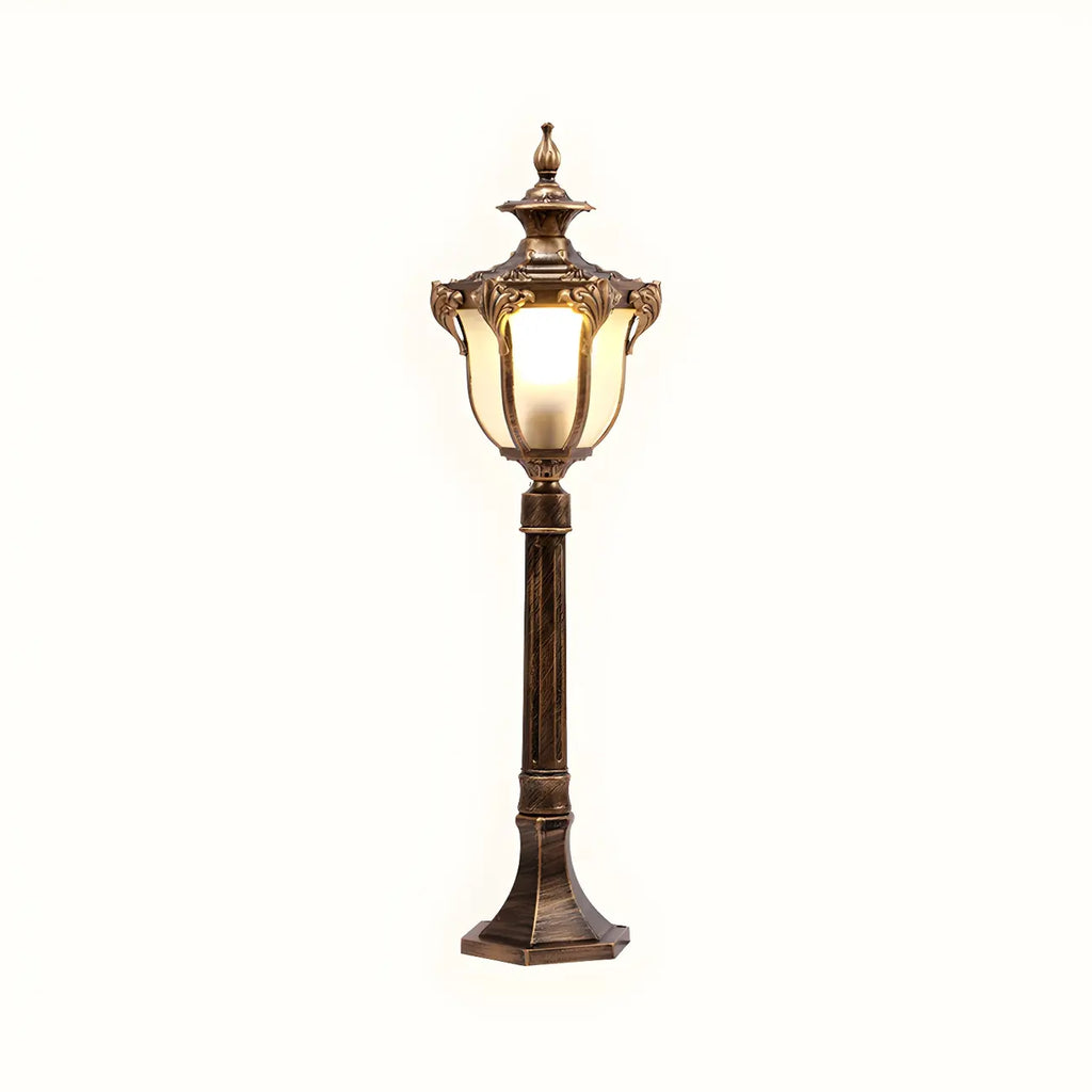 Borne lumineuse solaire LED dorée élégante et traditionnelle pour allée de jardin