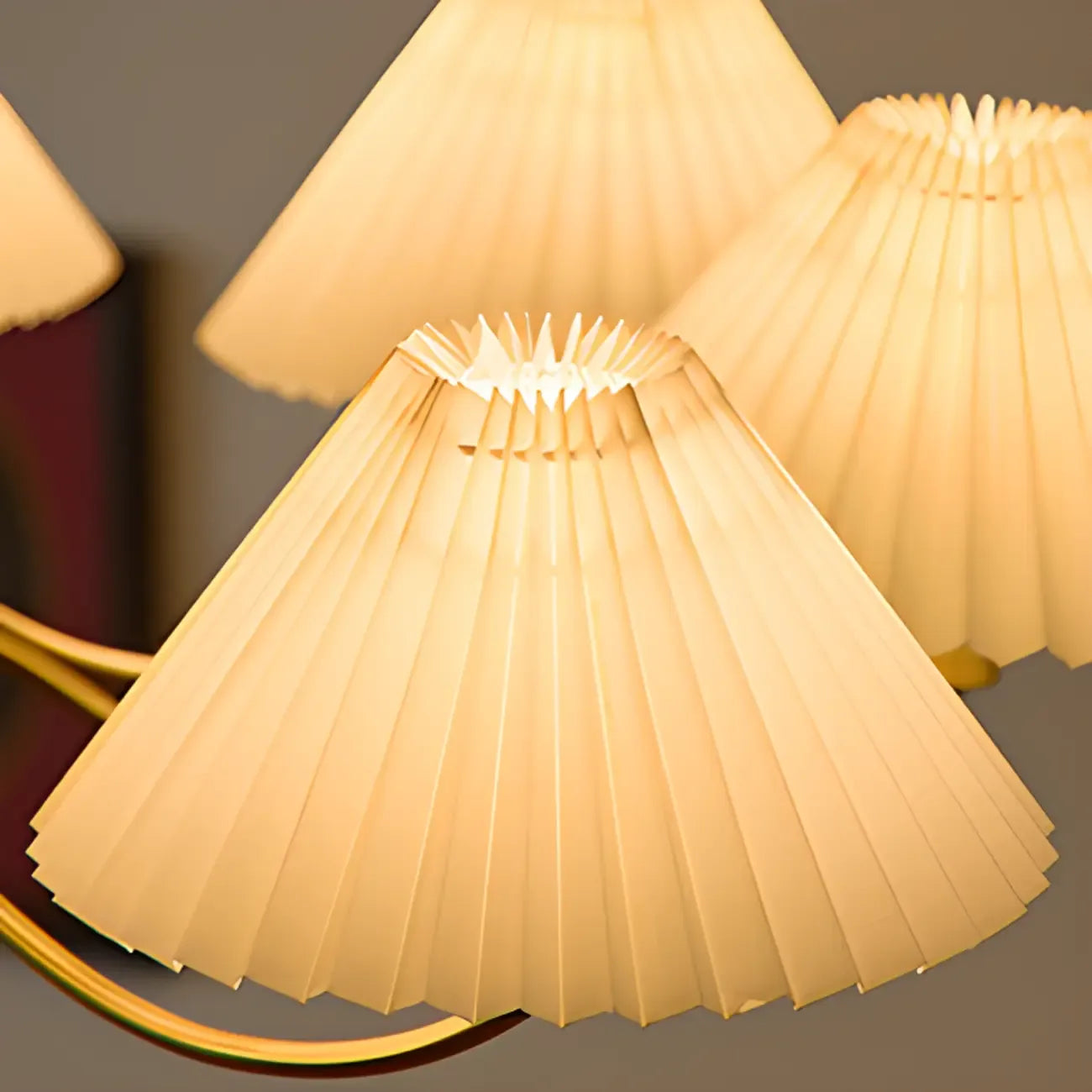 Lustre moderne réglable en tissu plissé pour salon