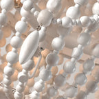 Lustre élégant à perles blanches pour salle à manger moderne