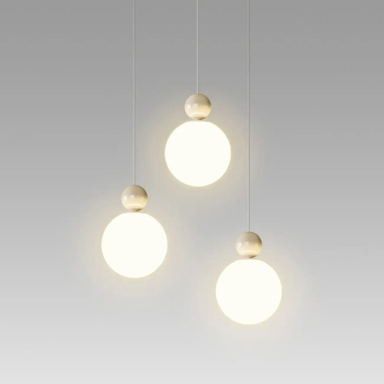 Suspension ronde design en forme de lune avec détails perlés pour la décoration intérieure