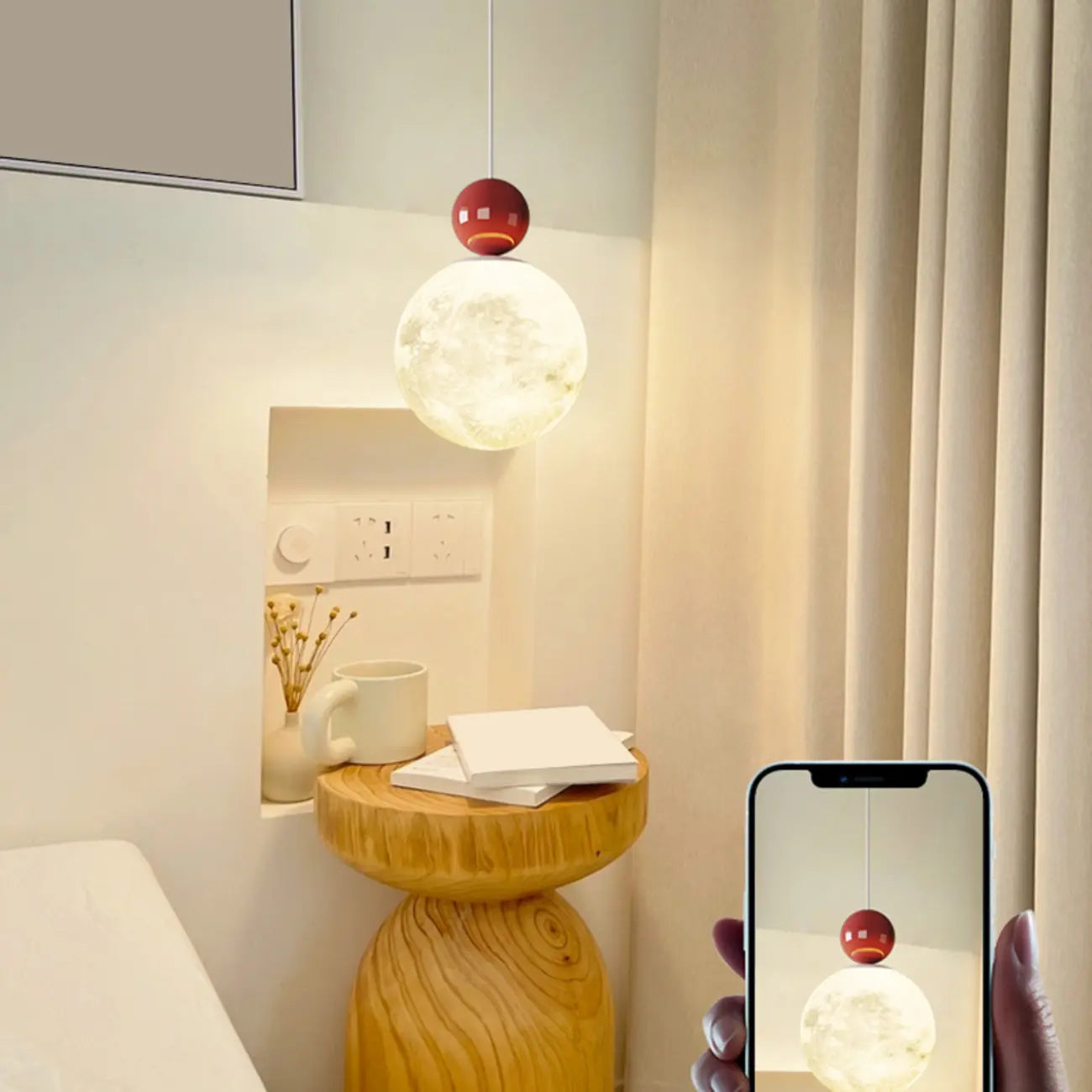 Suspension ronde design en forme de lune avec détails perlés pour la décoration intérieure
