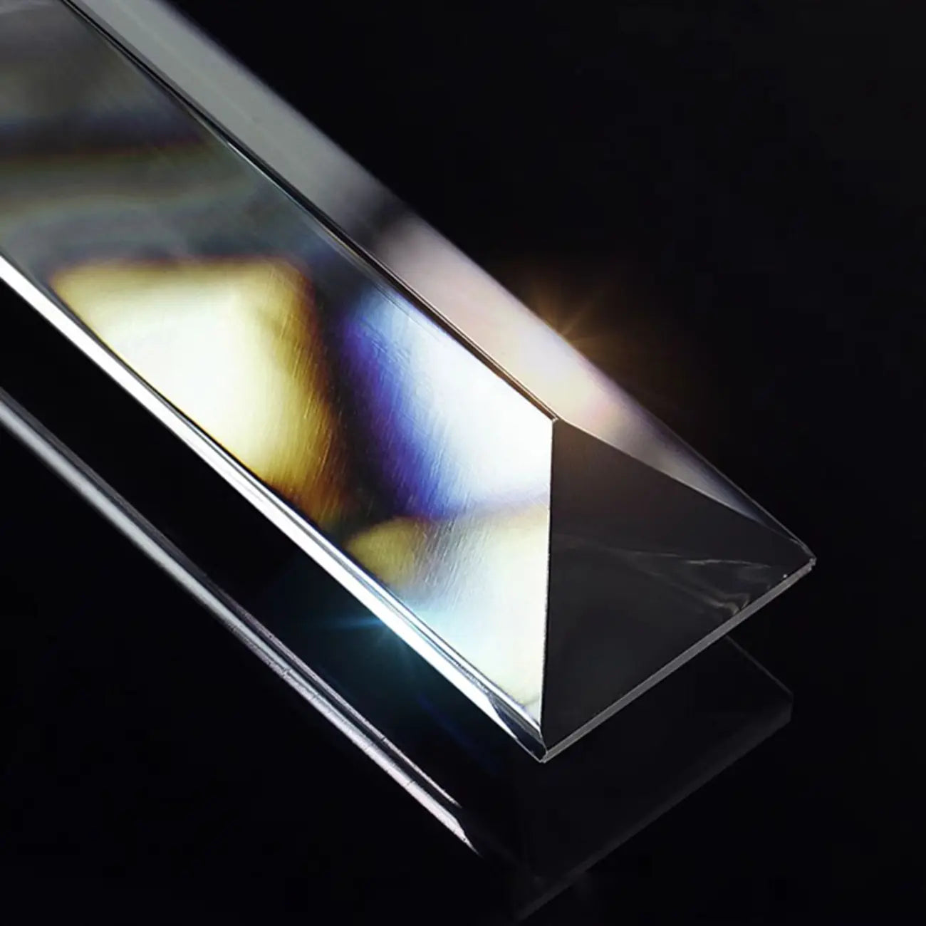 Lustre luxueux en cristal doré à plusieurs niveaux