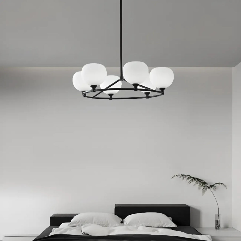 Lustre minimaliste en verre blanc et métal noir