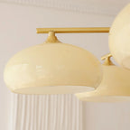 Lustre contemporain en bois et verre jaune laiteux