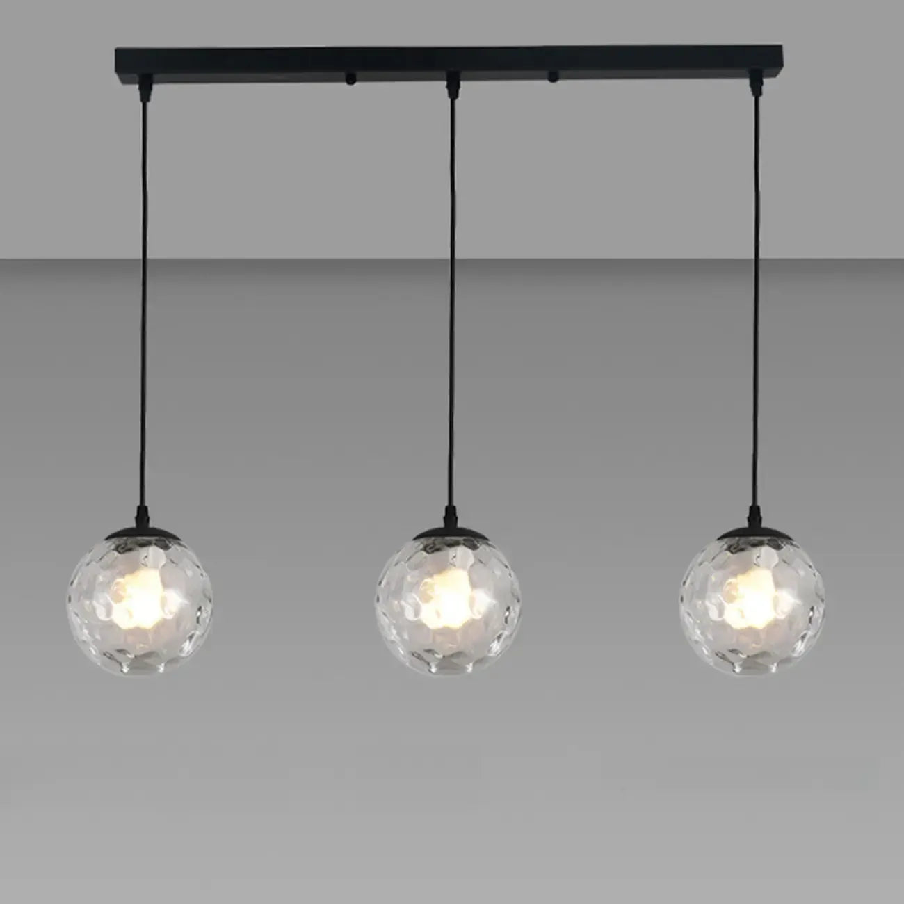 Lampadario moderno a sospensione con 3 globi in vetro