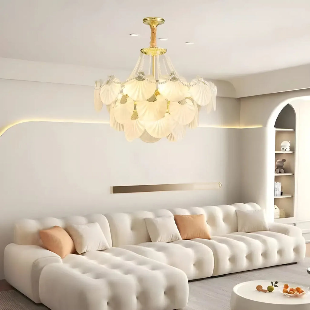 Lustre moderne de luxe à plusieurs niveaux en forme de coquillage avec verre dépoli